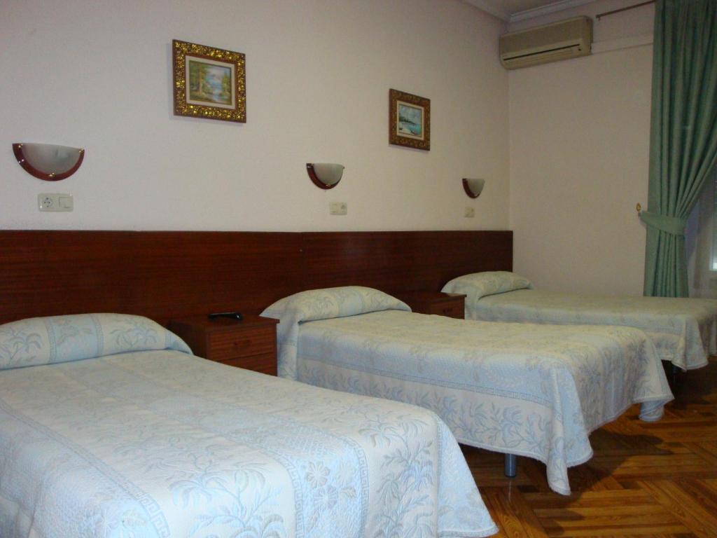 Hostal Zamora Μαδρίτη Δωμάτιο φωτογραφία